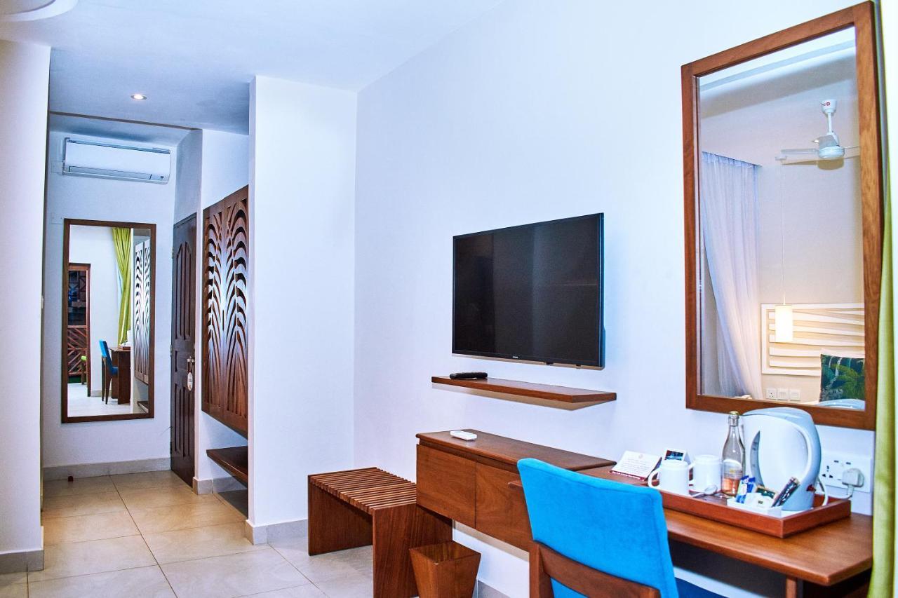 Deluxe Double or Twin Room with Pool View