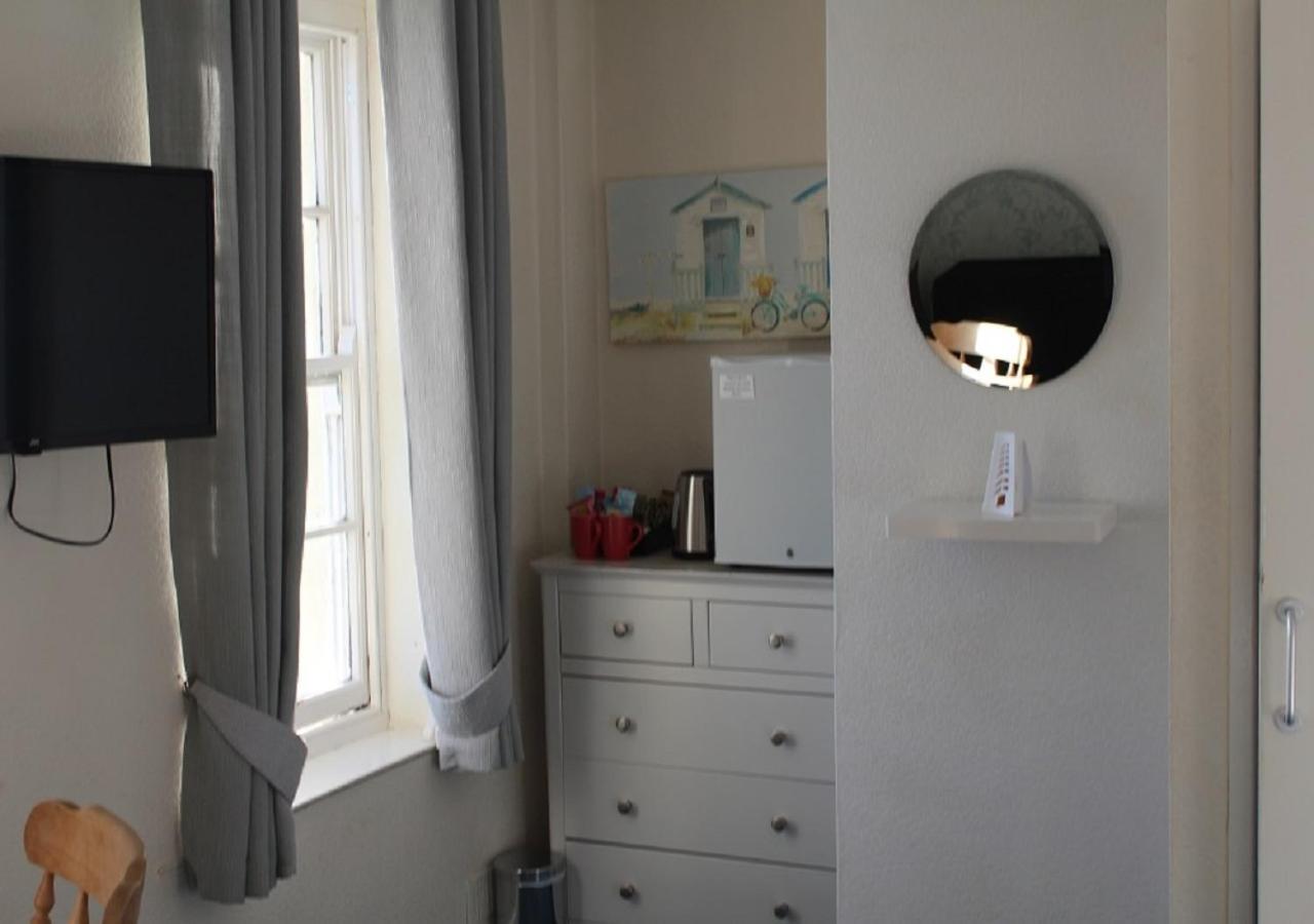 Double Room Sea View Room 6