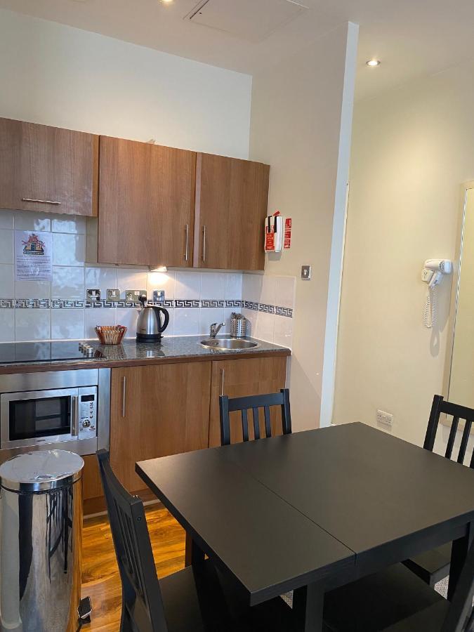 Quadruple Executive Studio
