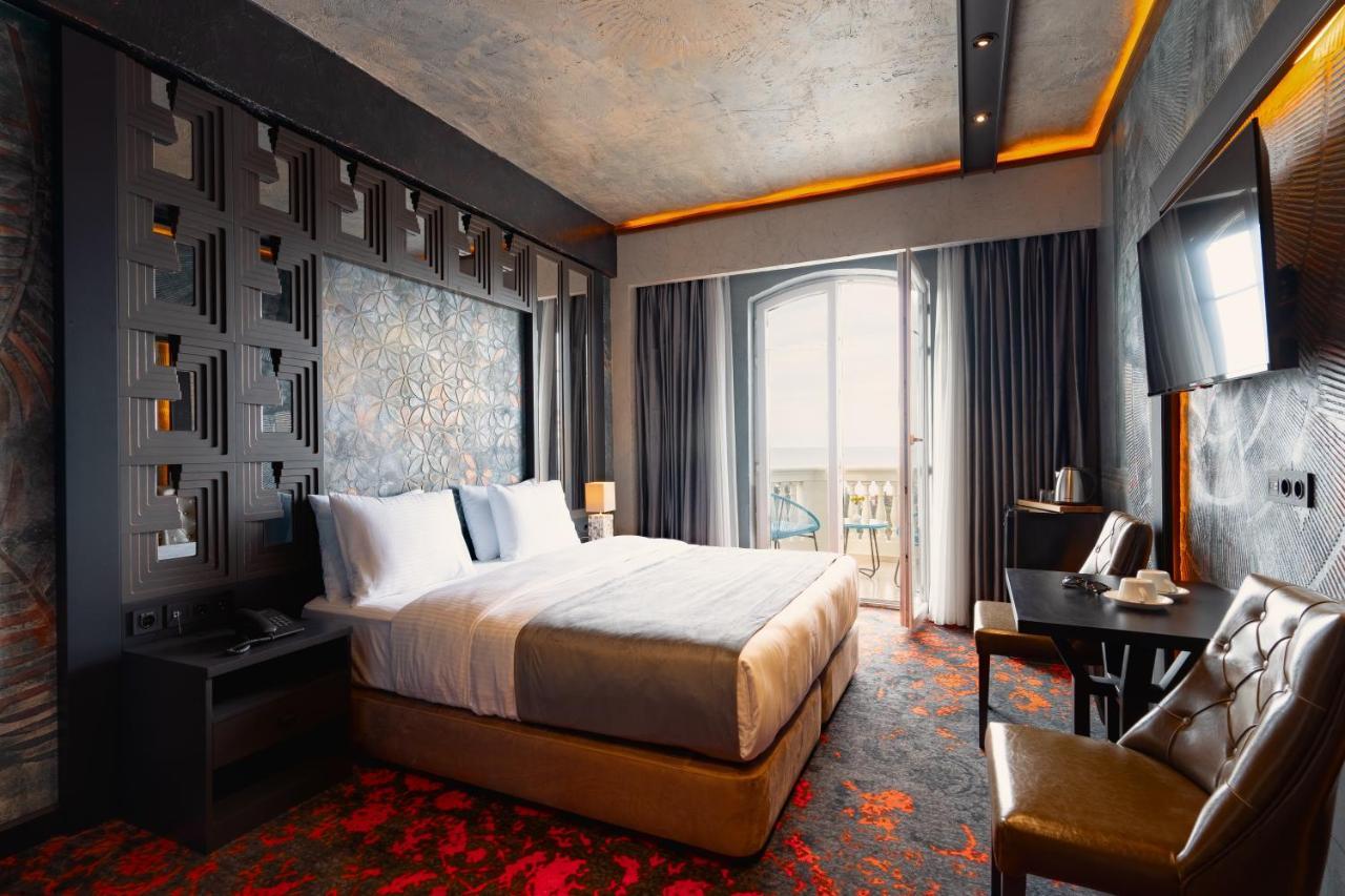 Deluxe Double or Twin Room Sea View