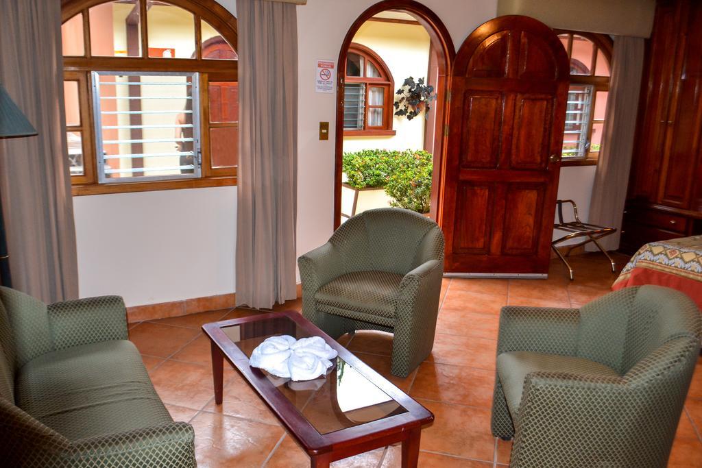 Master Suite Balcony,132367776:JPEG