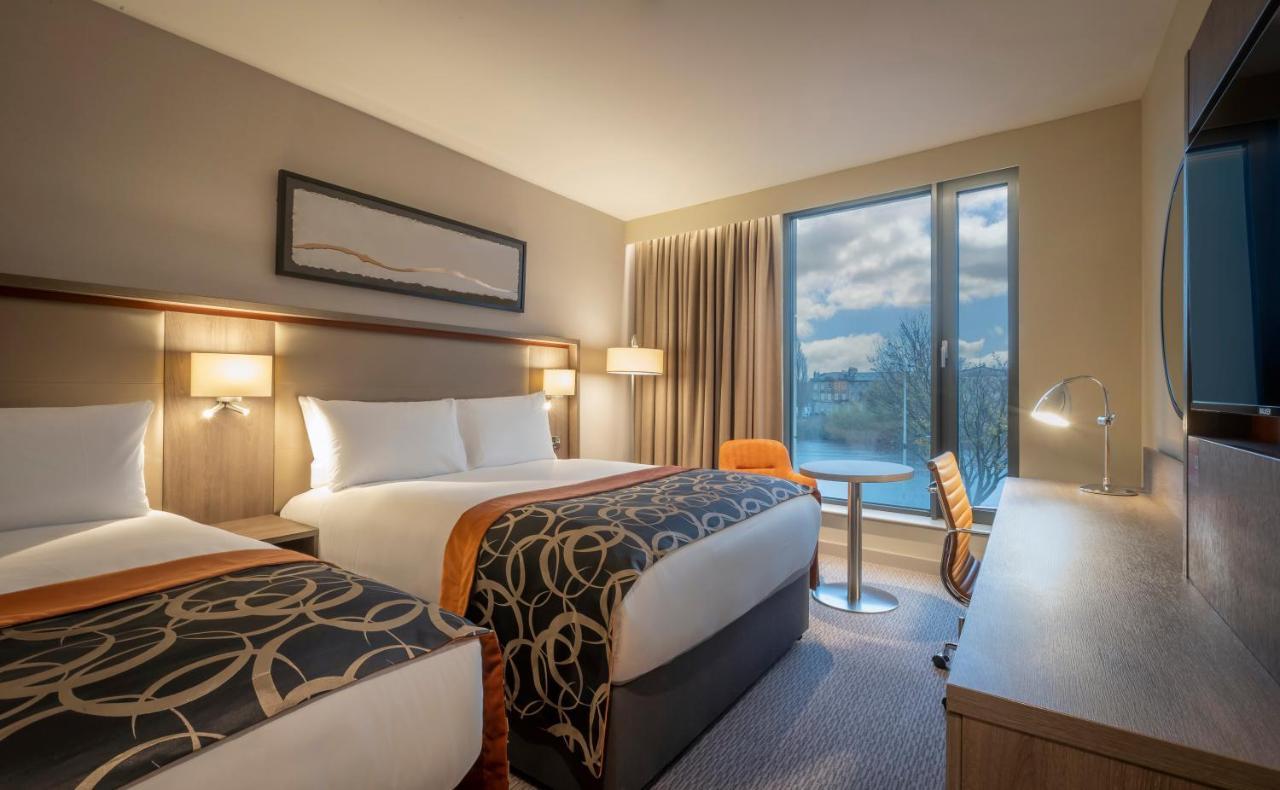 Deluxe Double and Single Room