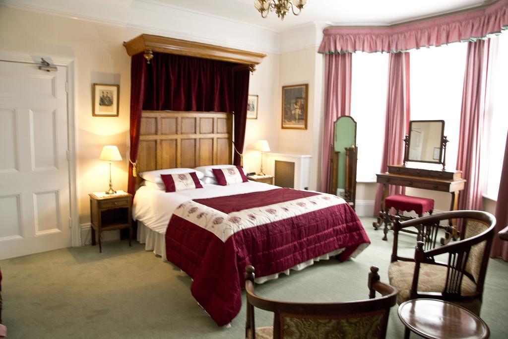 King Room with Spa Bath