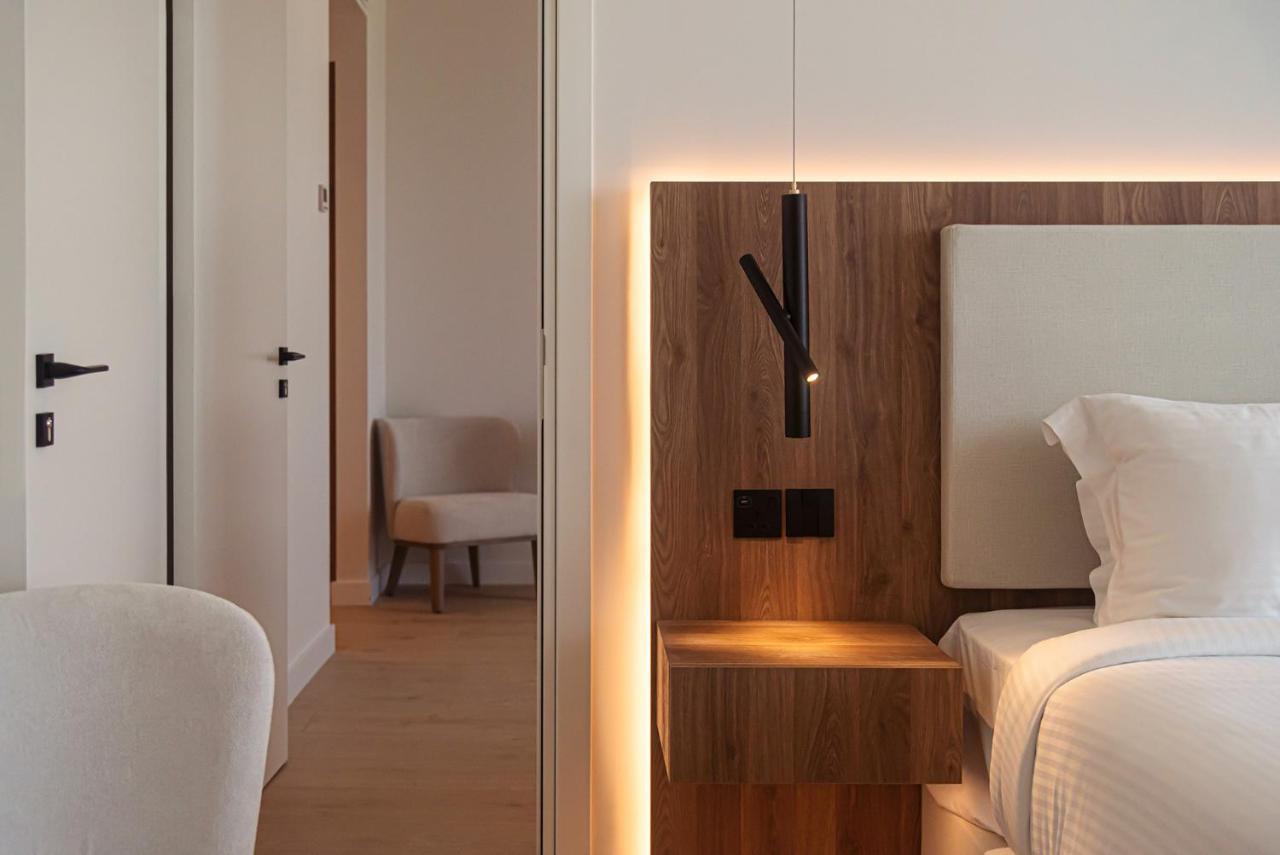 Camera Familiare con 2 Camere da Letto e Vista Mare Laterale