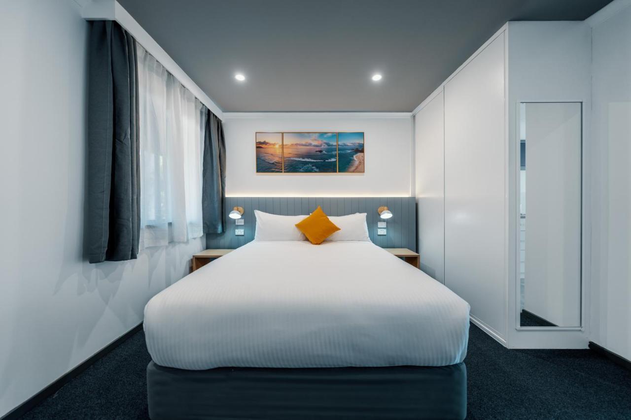Queen Suite