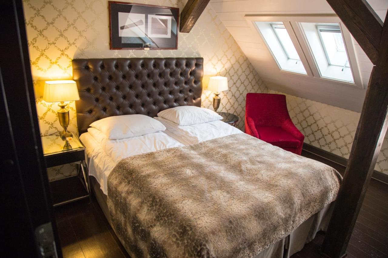 Petit standard room