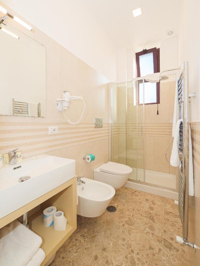 Superior Double or Twin Room,1335633395:JPEG