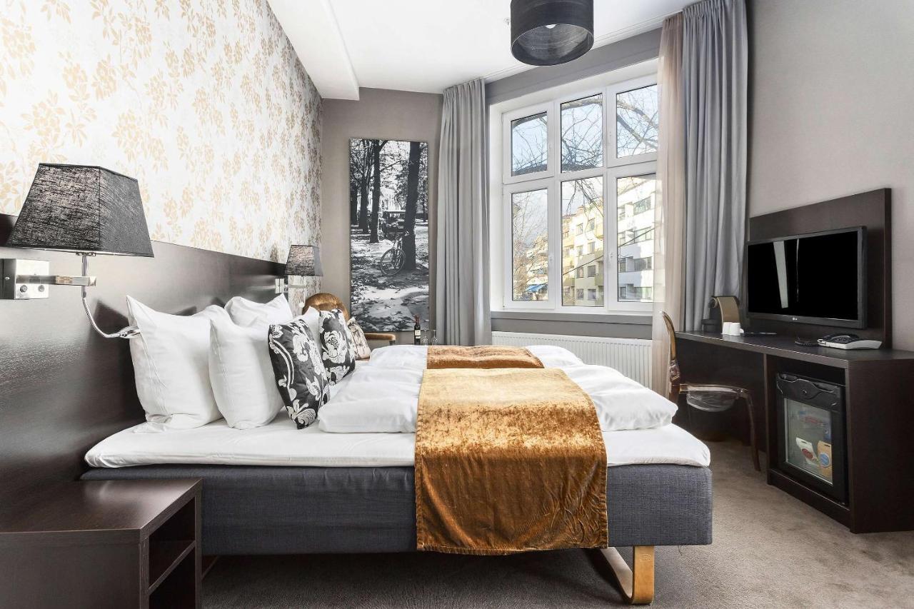 Standard King Room