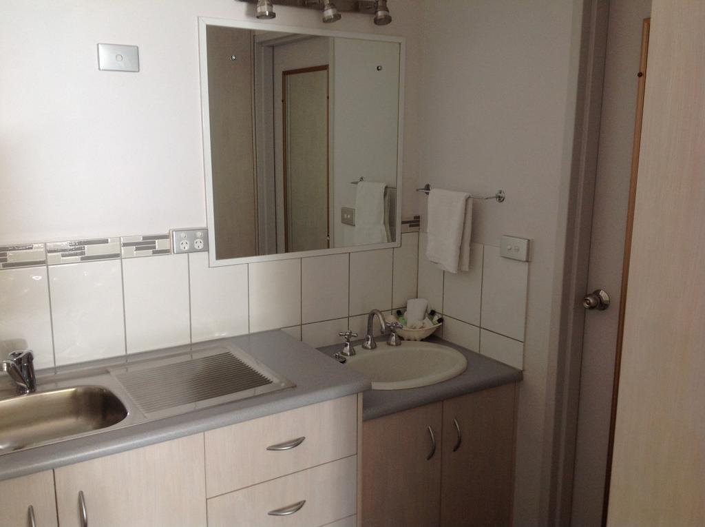 Triple Motel Unit