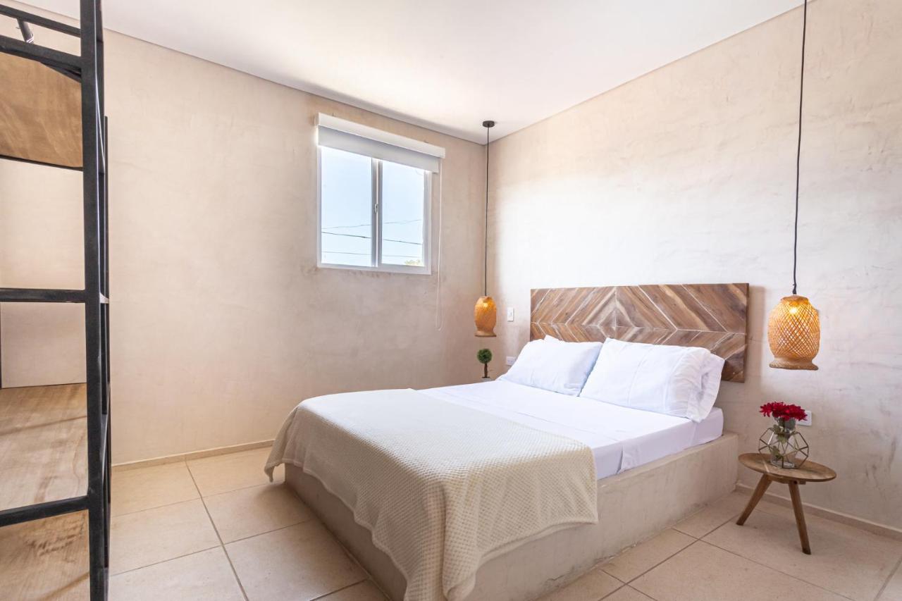 Two-Bedroom Apartment,1341673376:JPEG