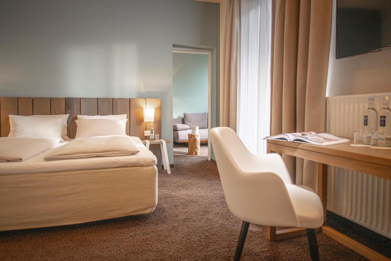 Junior Suite,1341803393:JPEG