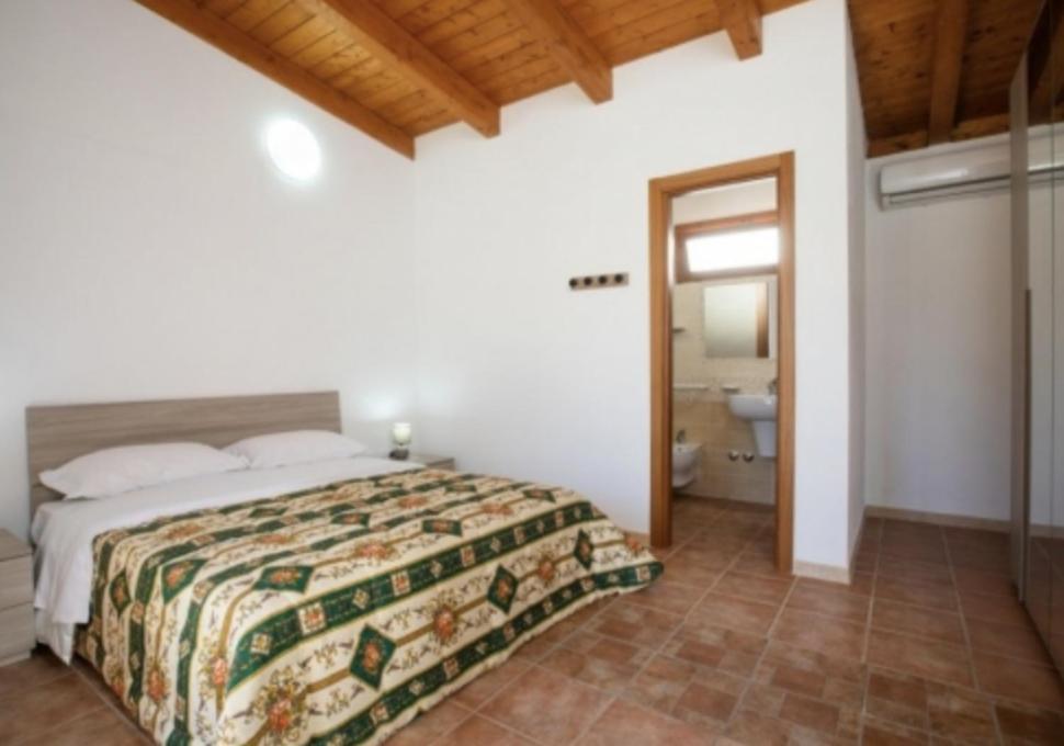 Deluxe Room,1341890144:JPEG
