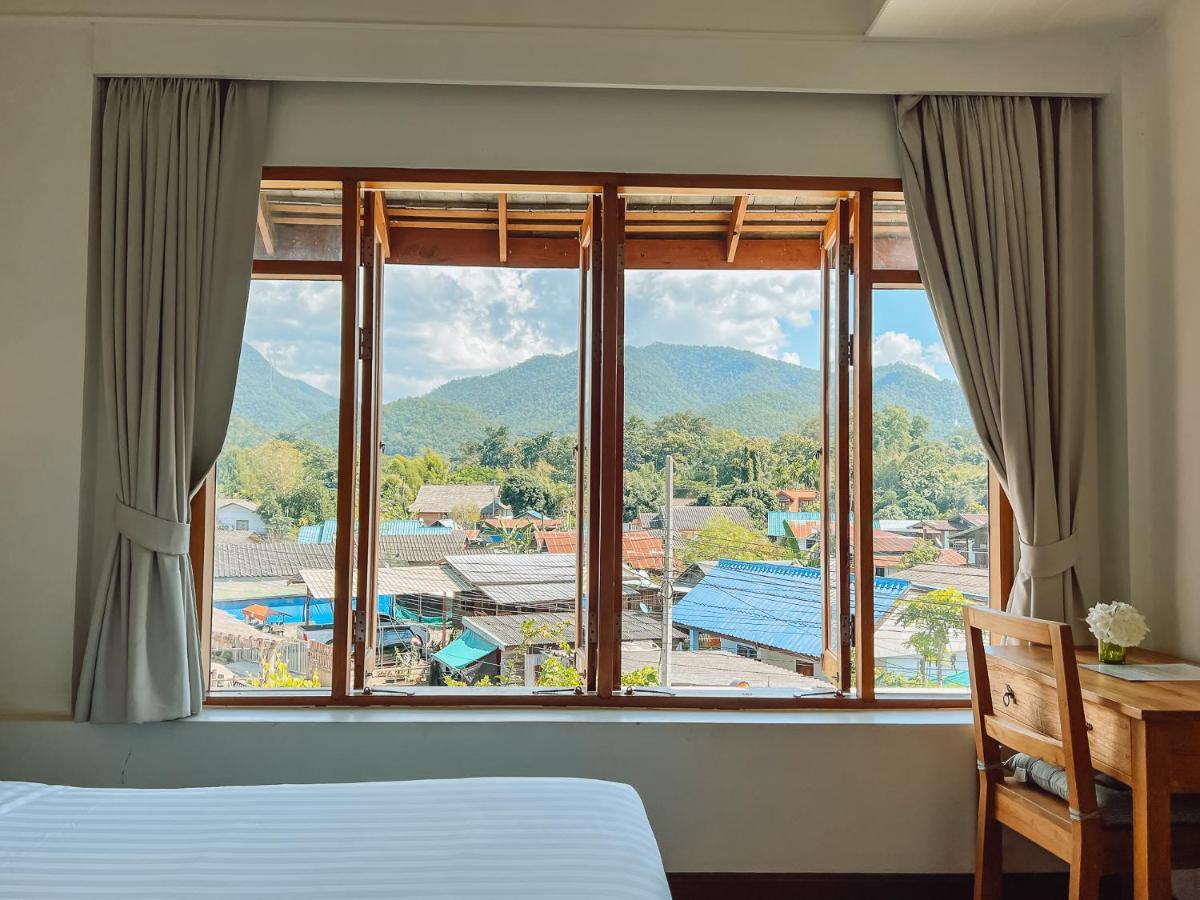 King Room with Mountain View