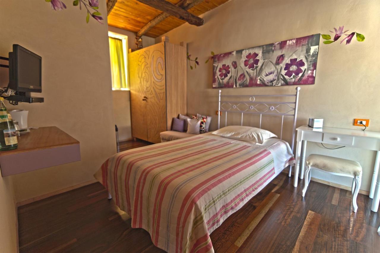 Single Room,1348670258:JPEG