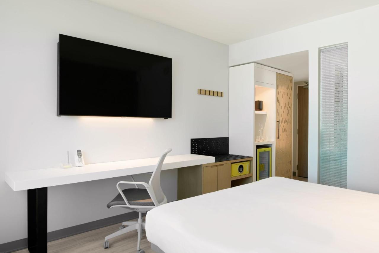 Deluxe 2 Queen Beds