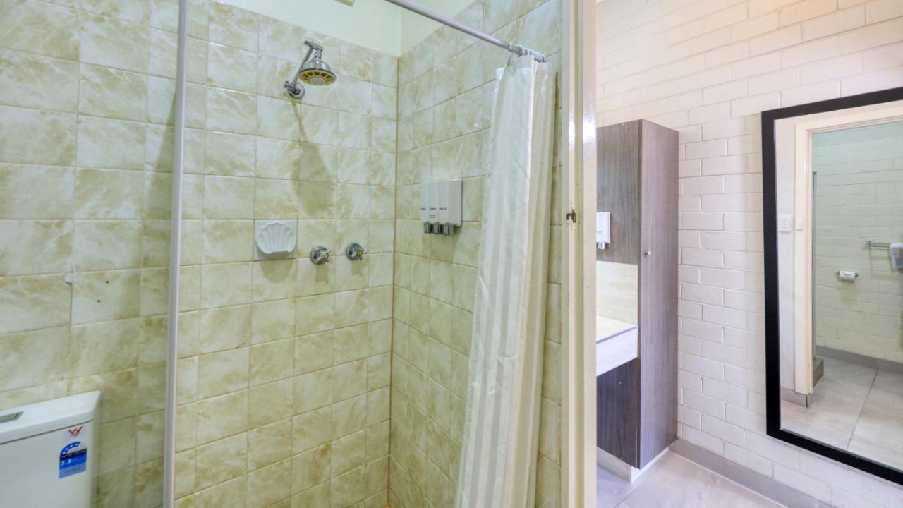 Economy Single Room