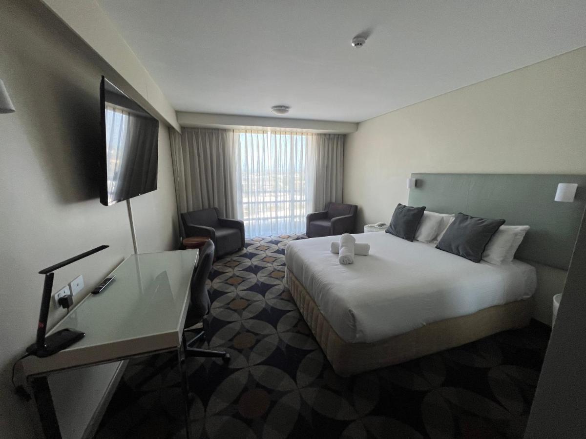 Superior Queen Room,1348960031:JPEG