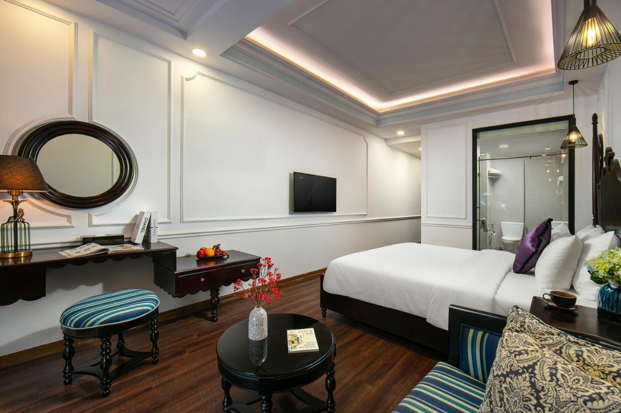 Executive Suite with Balcony