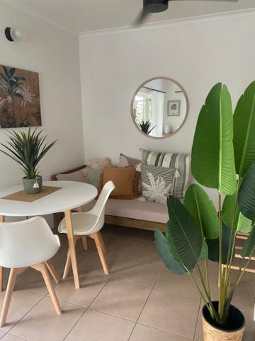 Superior One-Bedroom Apartment