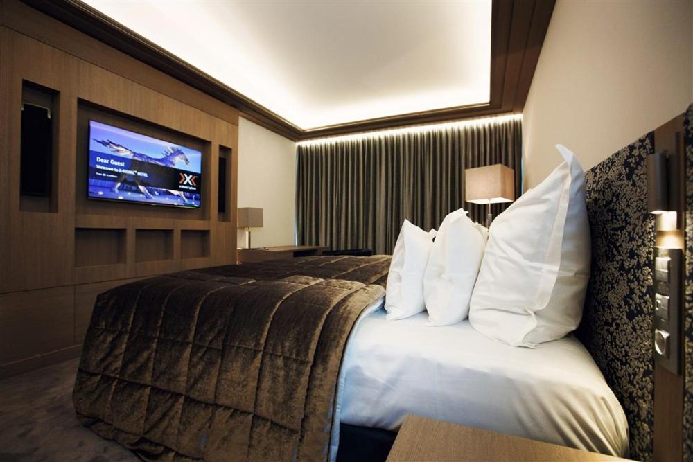 One-Bedroom Apartment facility entries all inclusive,1353233398:JPEG