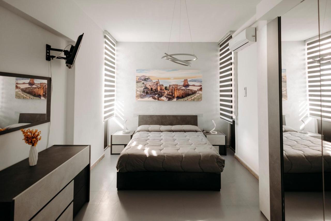 Deluxe Room,1354683506:JPEG