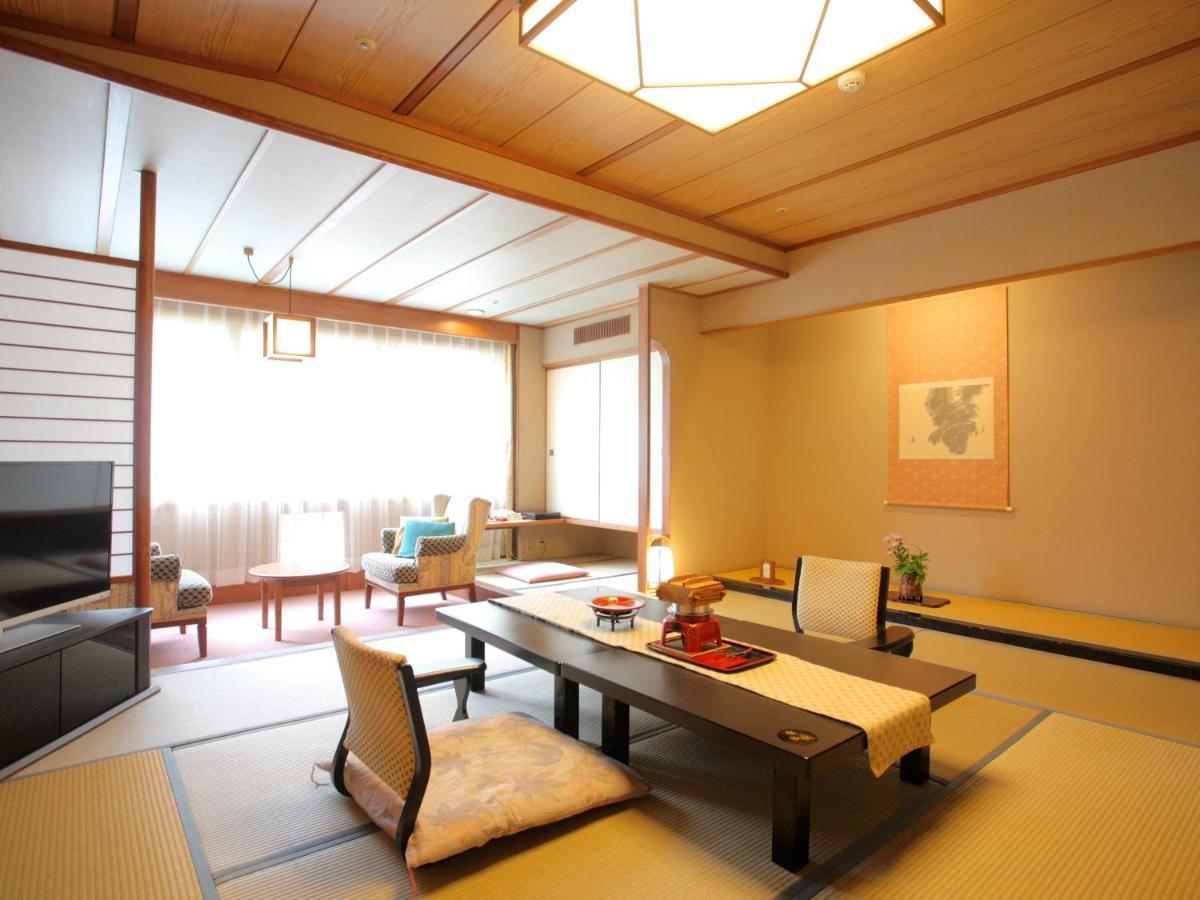 Comfort Japanese-Style Room-Restaurant Dinner