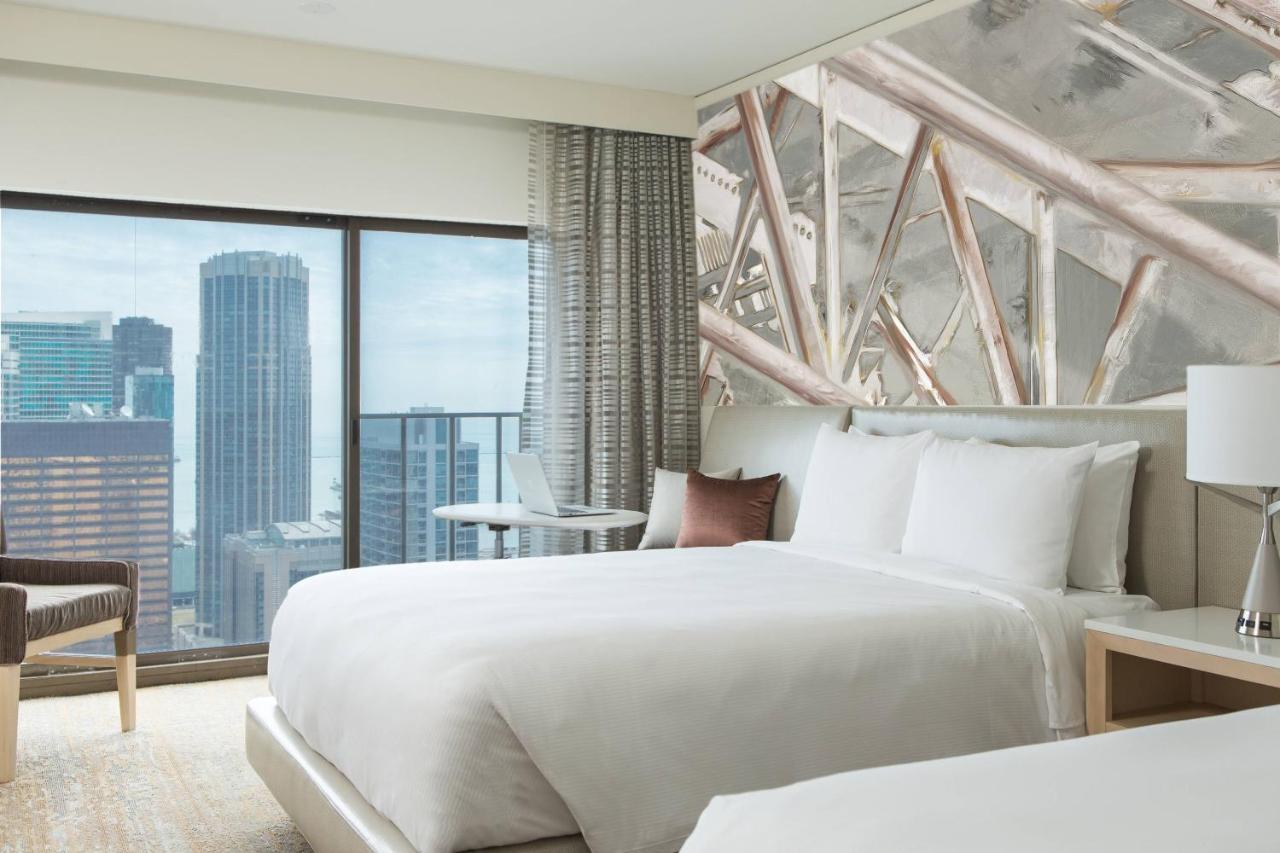 Habitación con vistas a la ciudad ubicada en la planta del club - 2 camas dobles - Planta superior