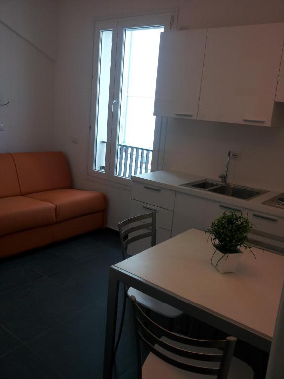 One-Bedroom Apartment,13953876:JPEG