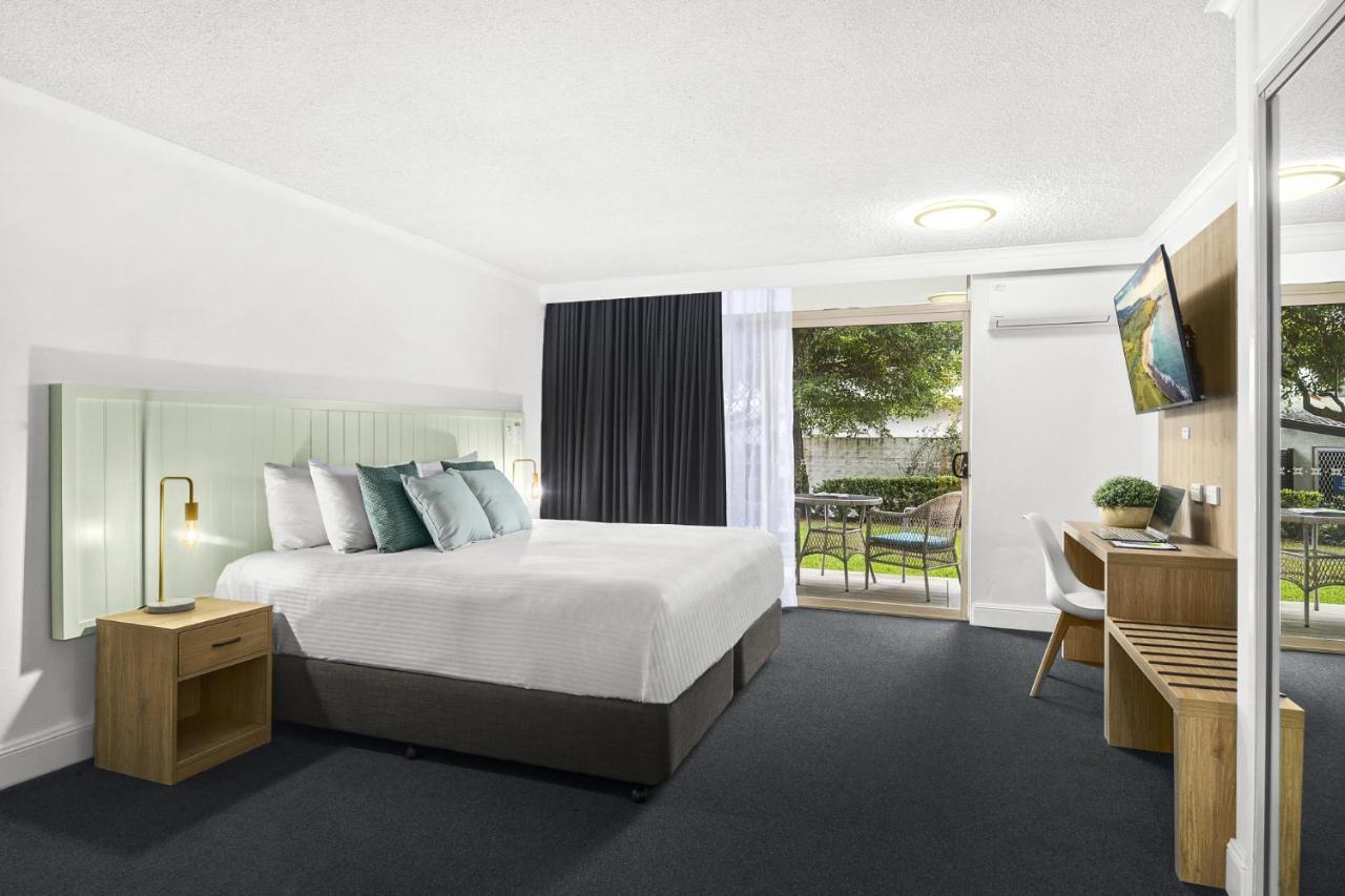 Deluxe King Room Patio