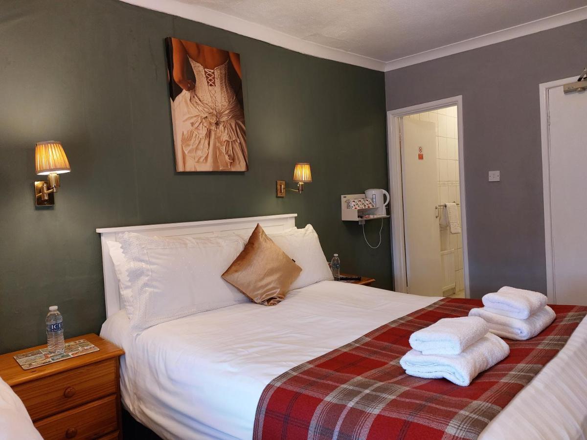 Standard King Room