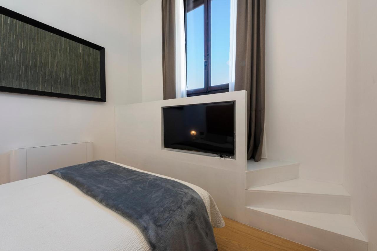 Double or Twin Room Duomo view