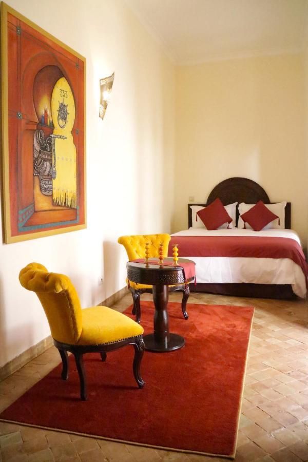 Chambre Double ou Lits Jumeaux avec Salle de Bains Privative