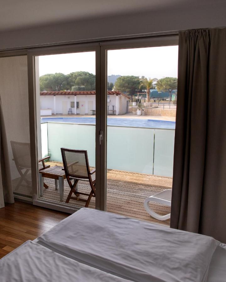 Doppelzimmer mit Poolblick