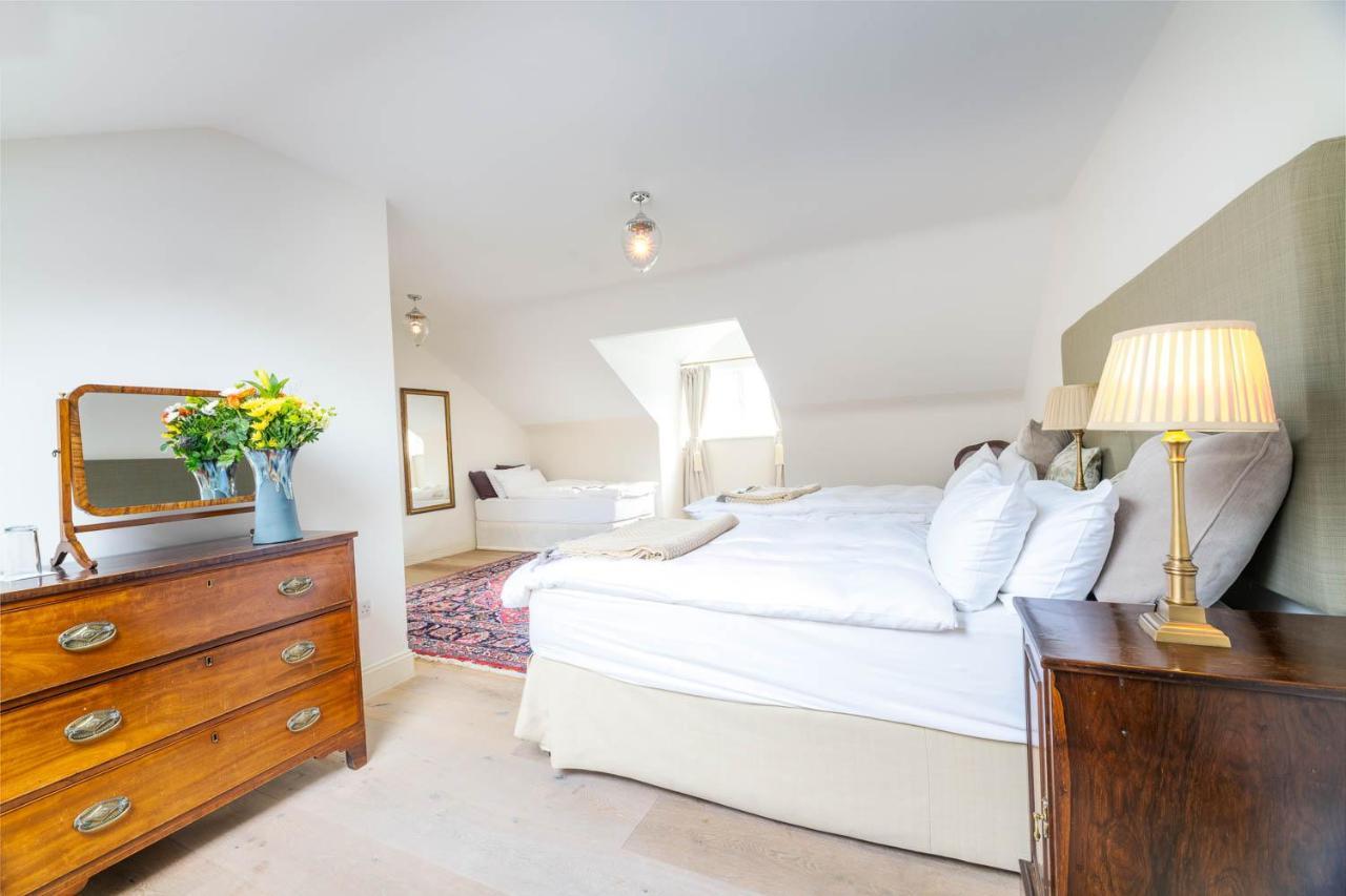 Deluxe Double or Twin Room in Spa House