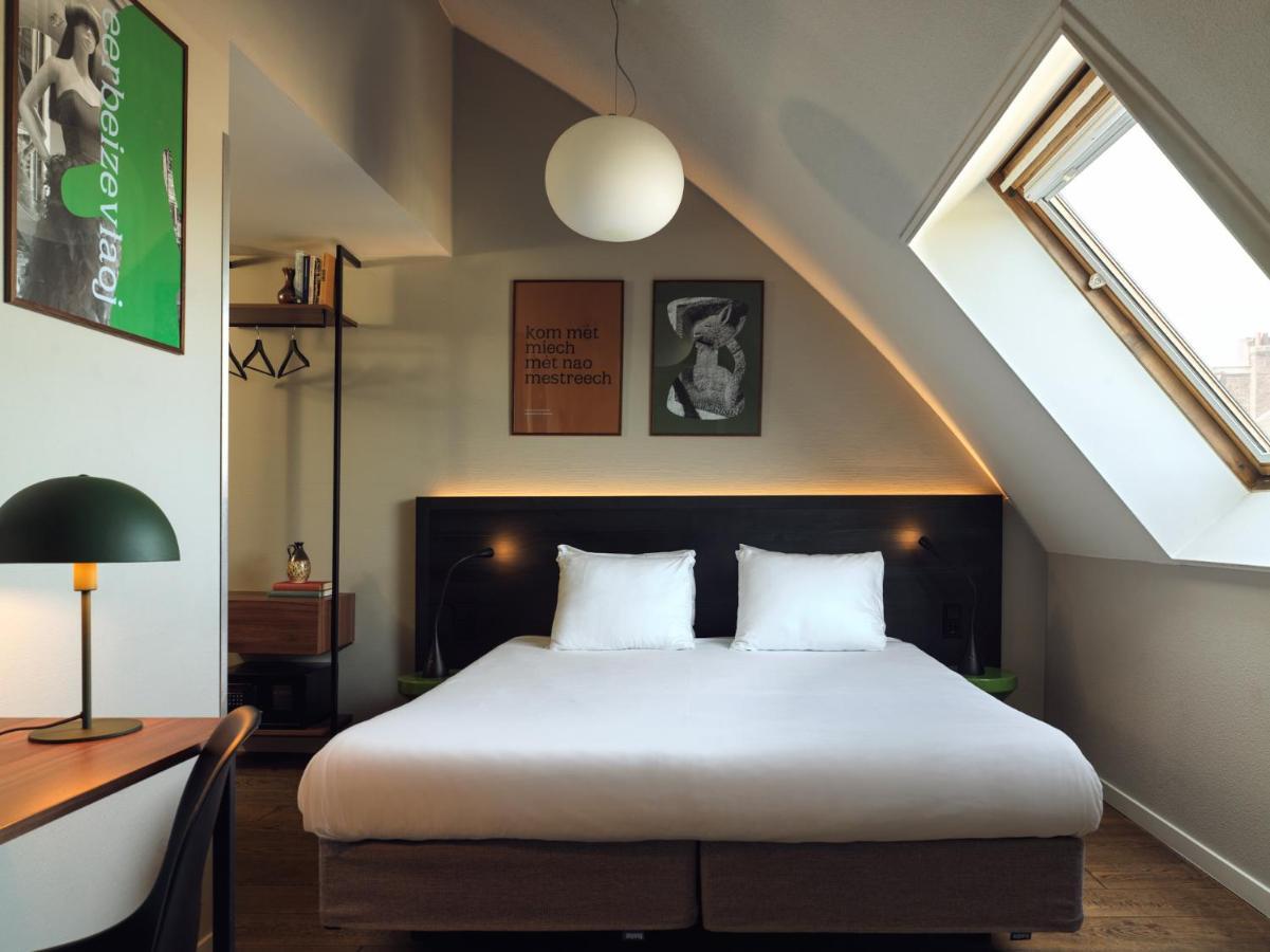 Medium Double Room,1365095639:JPEG