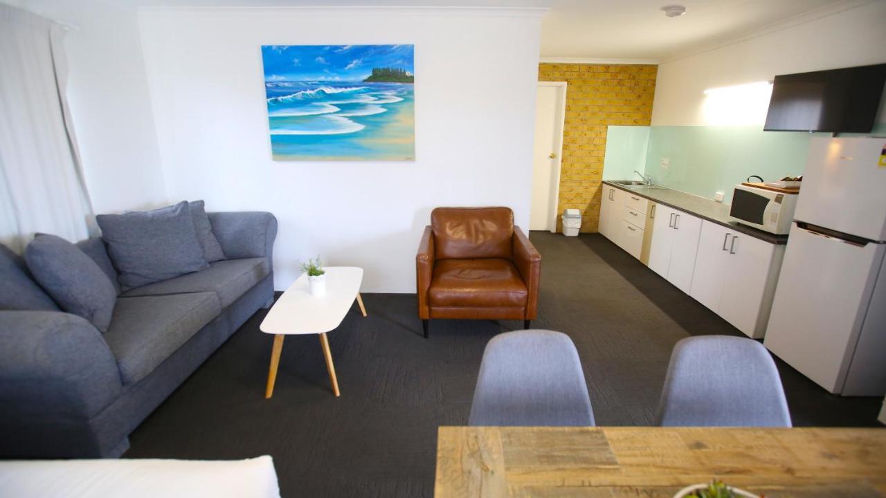 One Bedroom with Kitchenette