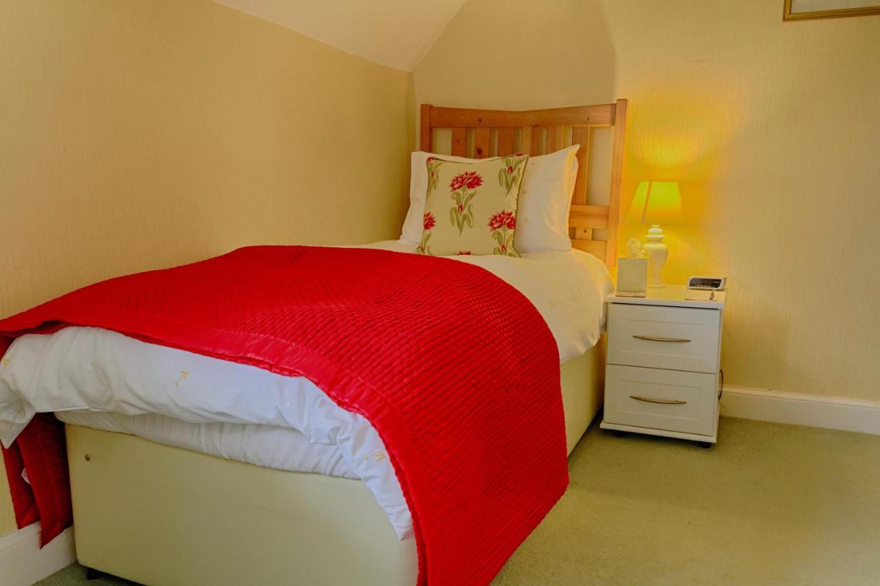 Deluxe Single Room