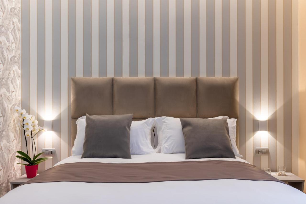 Luxury Triple Room