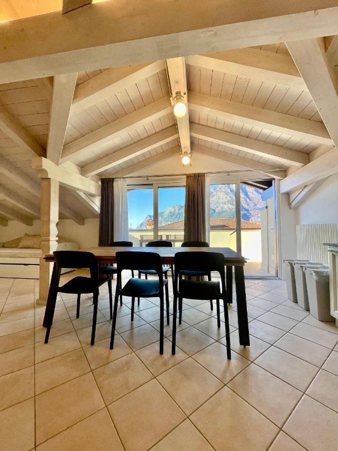 Two-Bedroom Apartment Attic,1371272354:JPEG