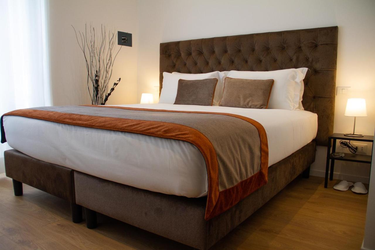 Double or Twin Room,1371499952:JPEG
