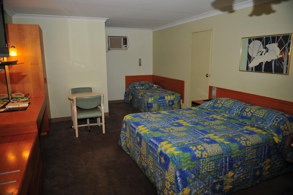 Standard Queen Room