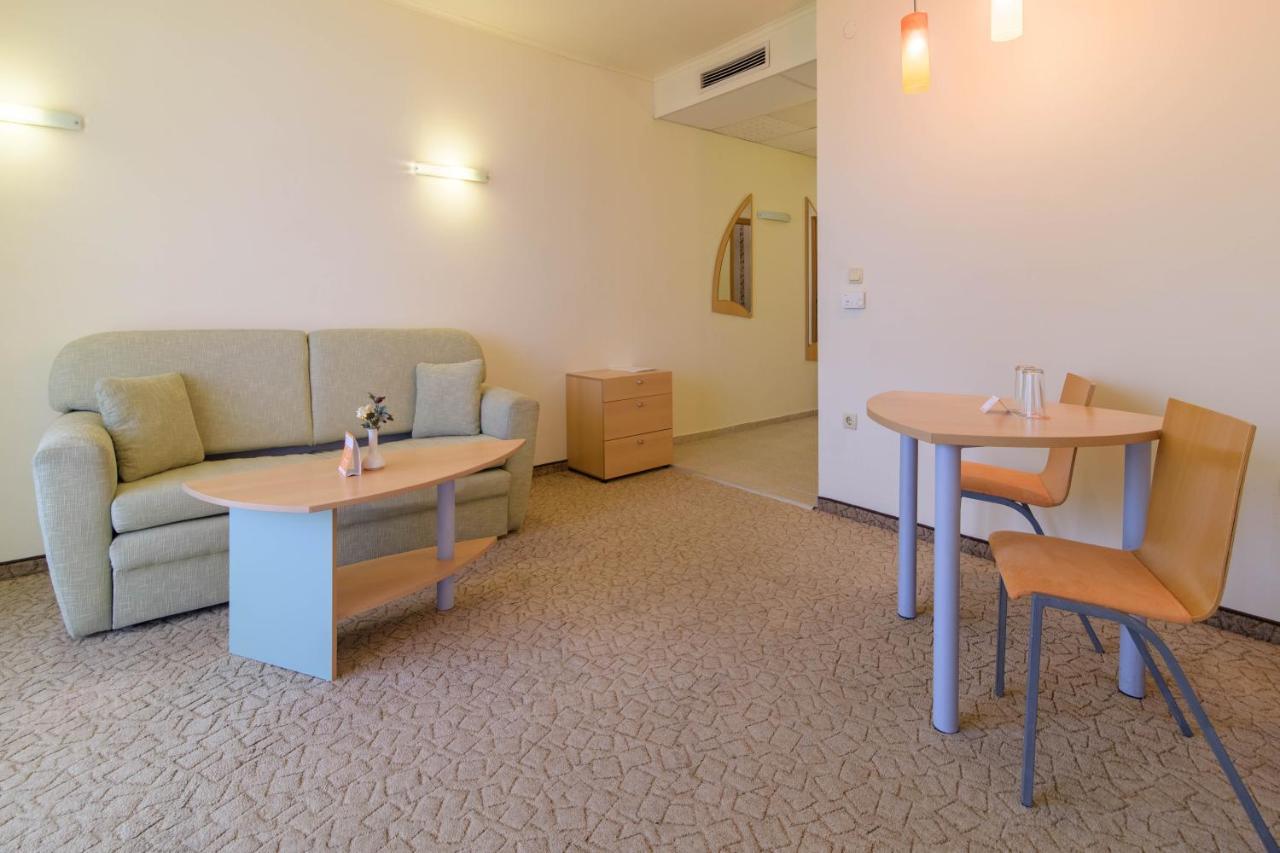 One-Bedroom Apartment Balcony