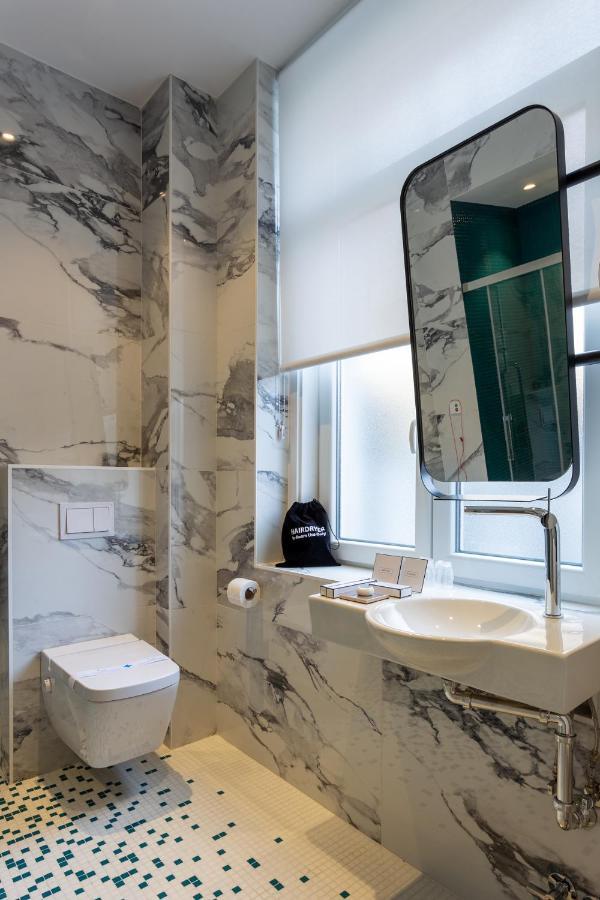 Double or Twin Room Terrace