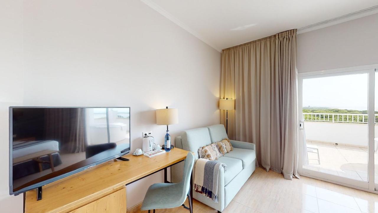 Deluxe Kamer met Hot Tub en Uitzicht op Zee