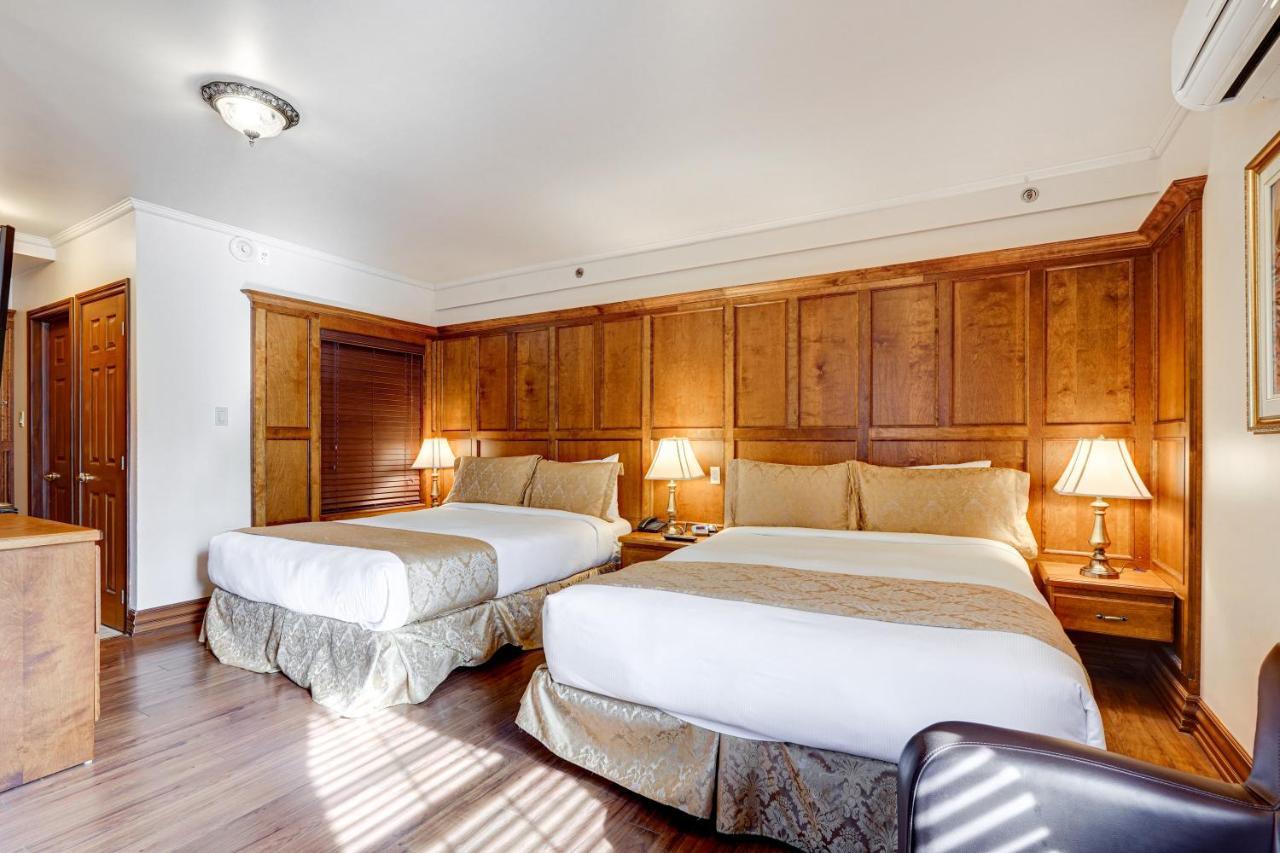 Queen Room with Two Queen Beds