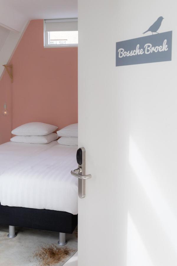 Twin Room,1593663684:JPEG