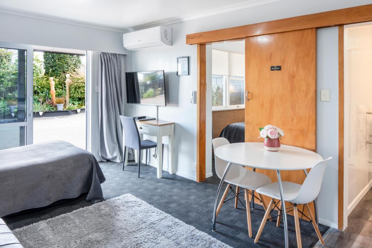 One Bedroom Unit 3 guests