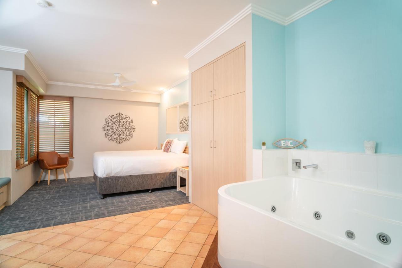 King Suite with Spa Bath