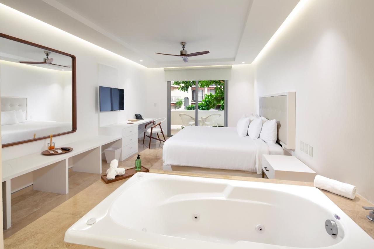 Premium hottube suite