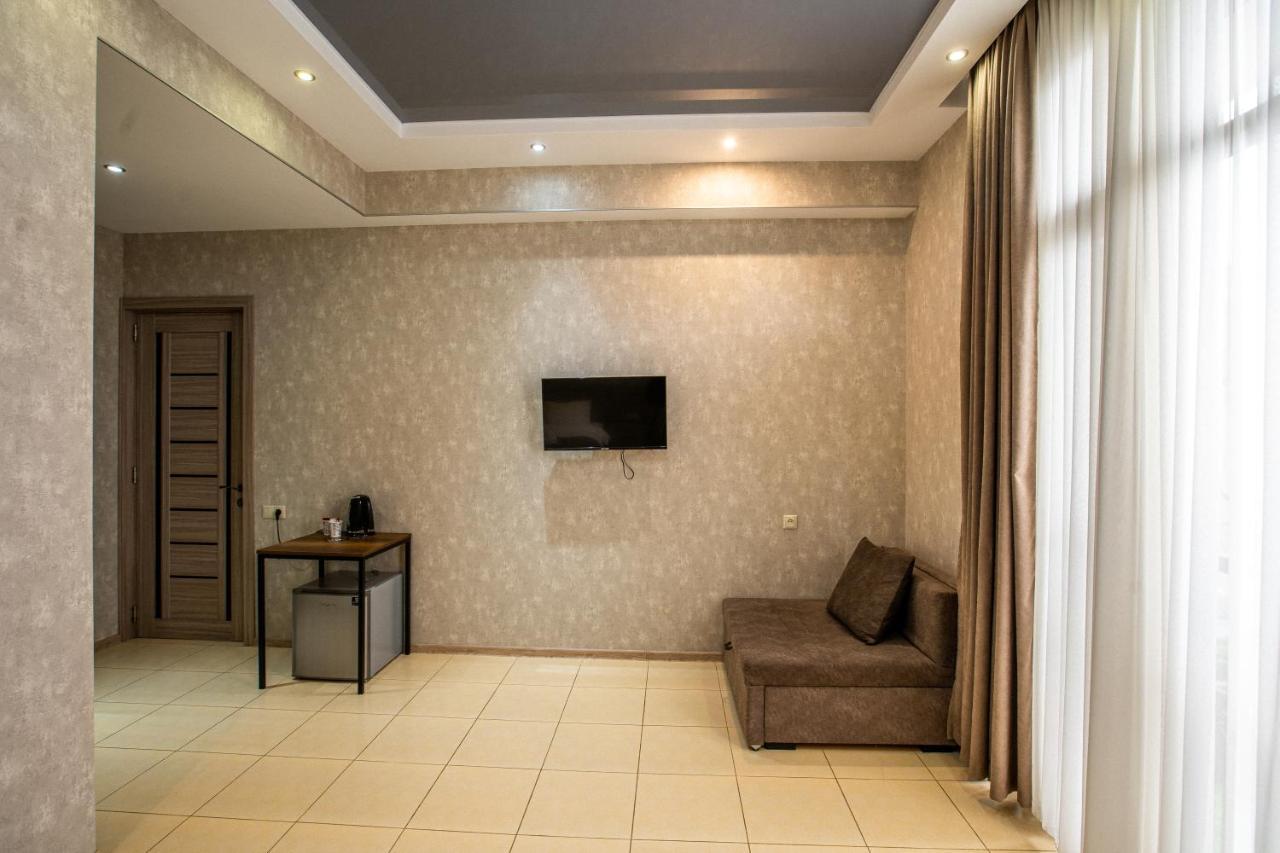 Large Twin Room